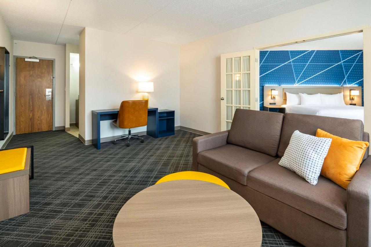 Comfort Inn & Suites Barrie Zewnętrze zdjęcie