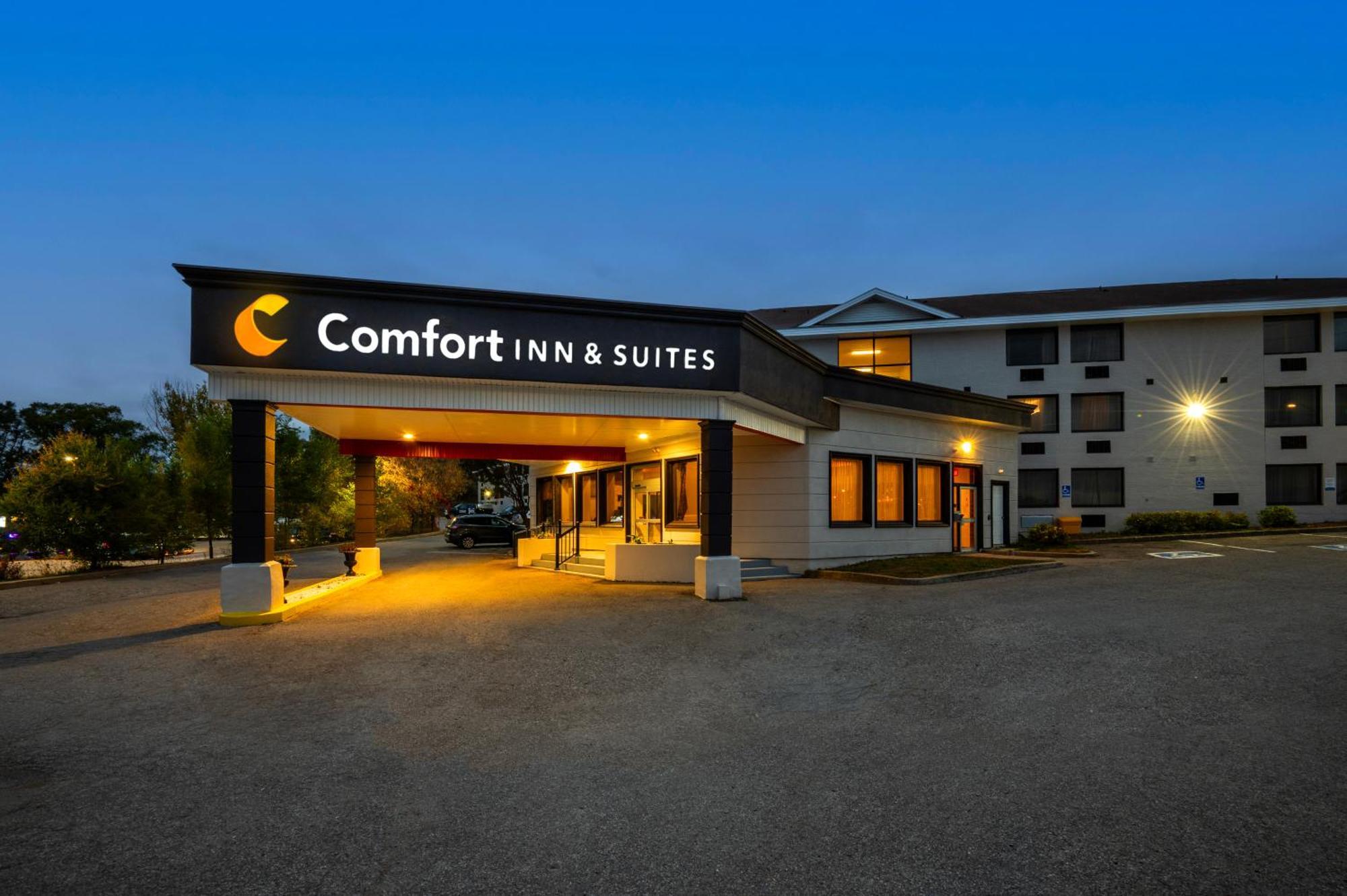Comfort Inn & Suites Barrie Zewnętrze zdjęcie