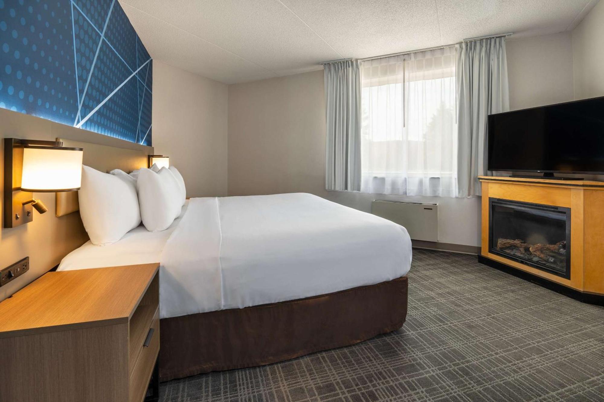 Comfort Inn & Suites Barrie Zewnętrze zdjęcie