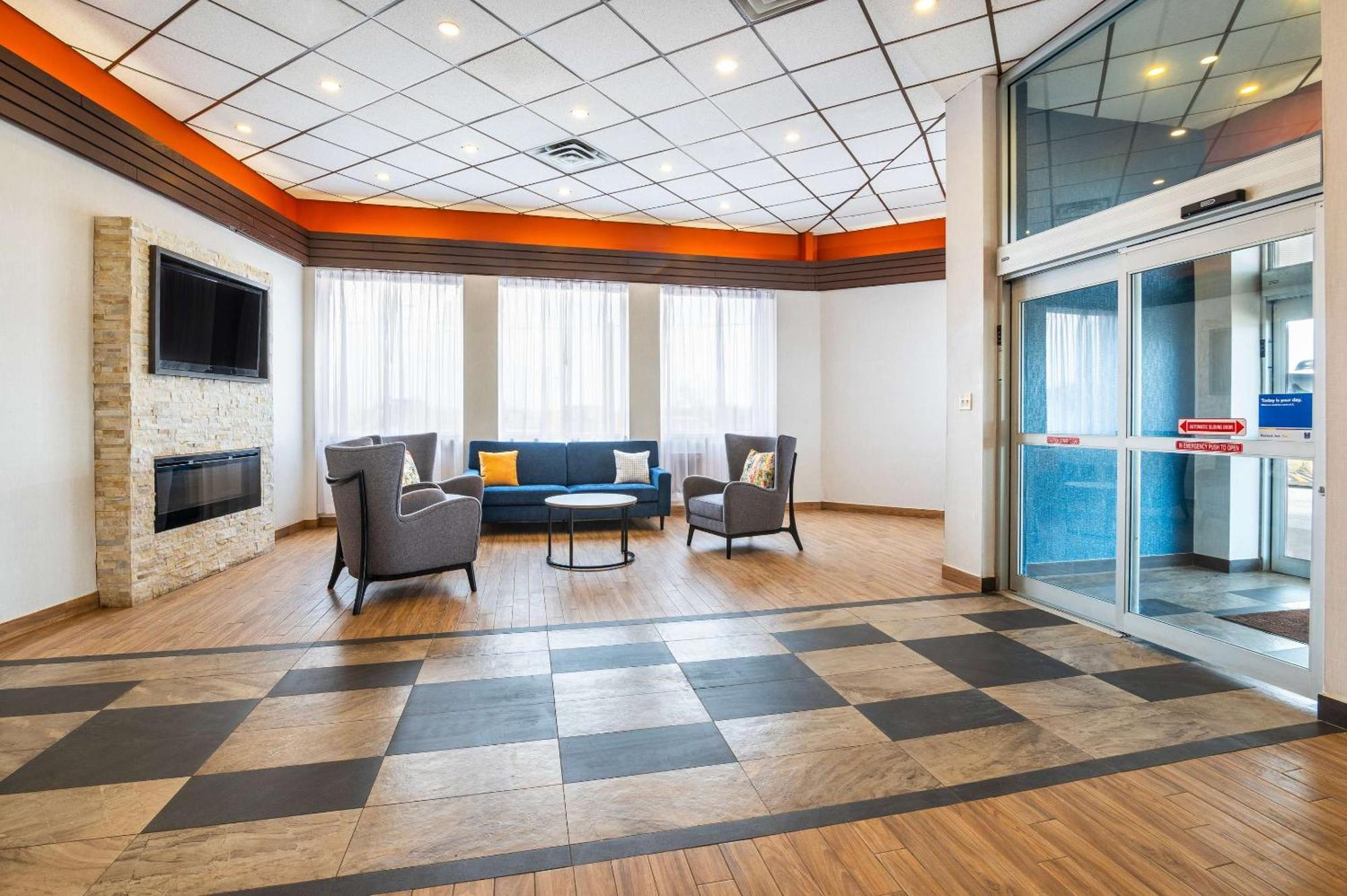 Comfort Inn & Suites Barrie Zewnętrze zdjęcie