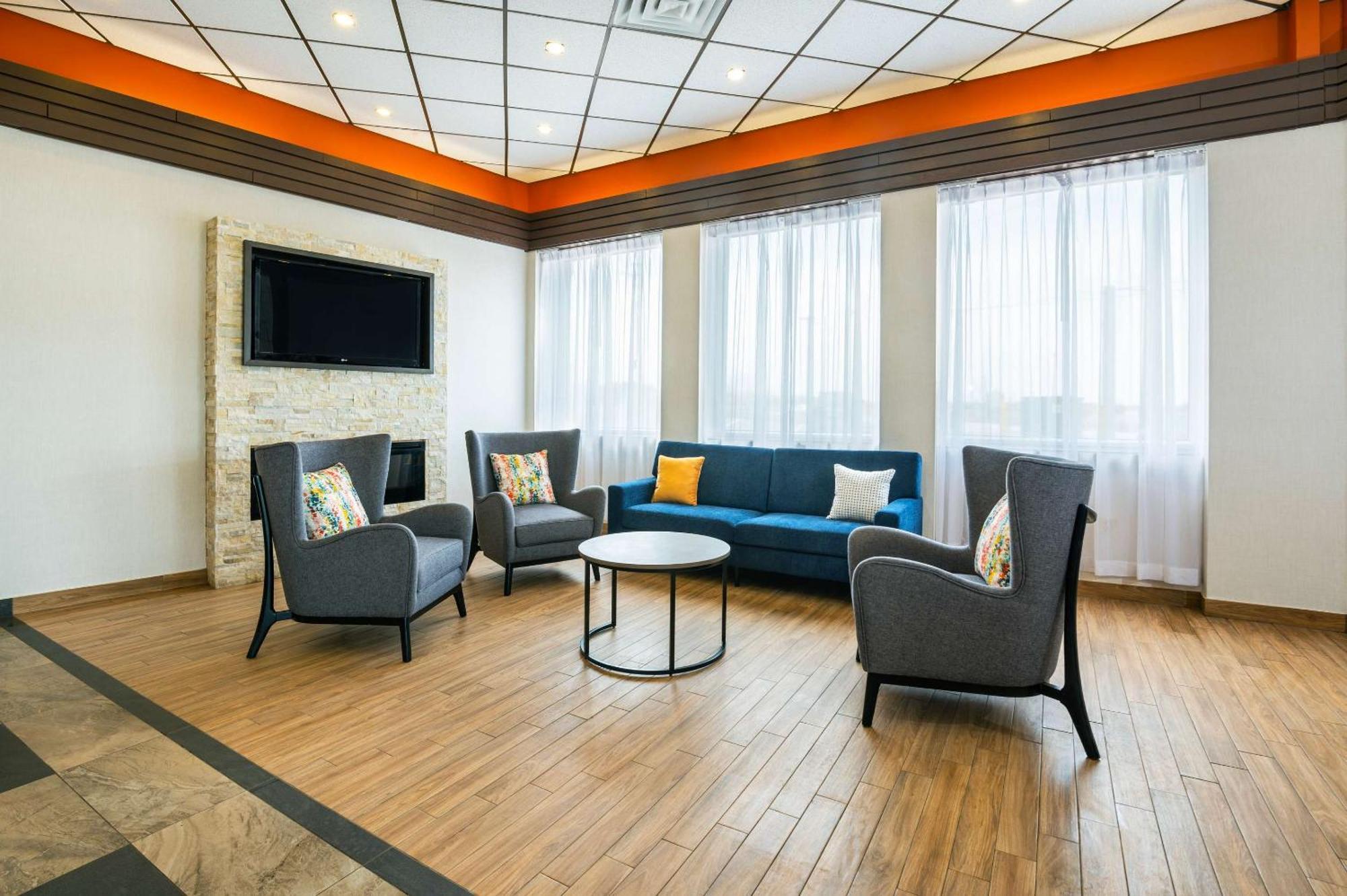 Comfort Inn & Suites Barrie Zewnętrze zdjęcie